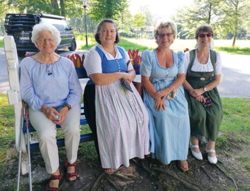 „Dorfreibe“  Informativ und charmant durch`s Dorf geführt von Kathrin Thaurer